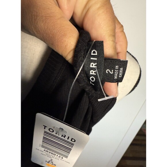 Torrid Black One Shoulder Ribbed Tank New Sz 2 X - Picture 7 of 9